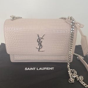 YSL SUNSET MEDIUM CHAIN BAG IN CROCODILE-EMBOSSED SHINY LEATHER